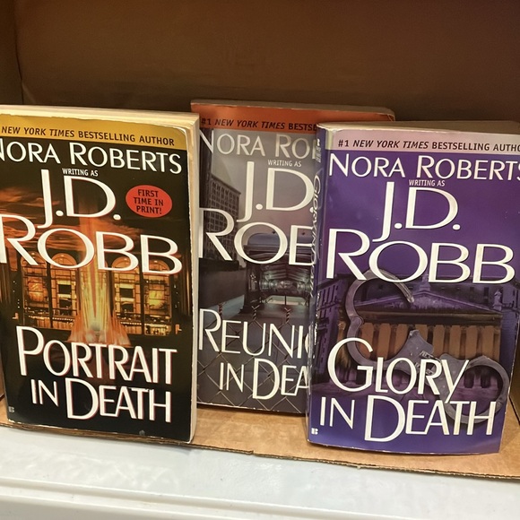 J.D Robb trio of books - Picture 5 of 6